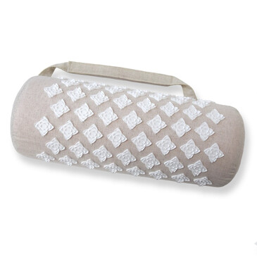 Подушка полувалик с акупунктурными иголками Smart massage 39х15х10 Smart Textile