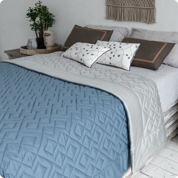 Покрывало двустороннее стеганое из сатинового хлопка Sky Premium Marufabrics