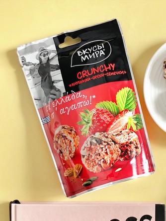 Набор (3 шт.) Crunchy Клубника-орехи-семечки, 3х50 г Вкусы мира