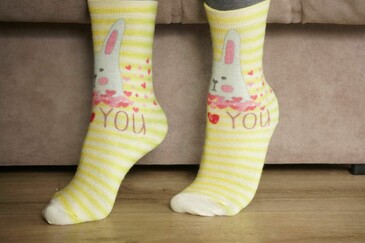 Шерстяные носки с принтом Slim Кролик для тебя. На салатовом Шерстянки