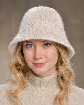 Шапка демисезонная Раиса Tricotier