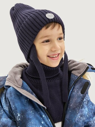 Комплект зимний (шапка и манишка) Nikastyle