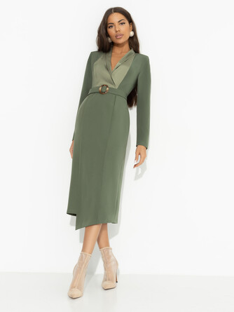 Платье с подплечниками Простая магия элегантности Charuttimoda