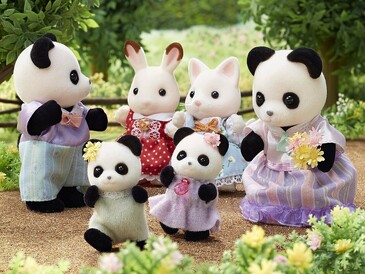Набор игровых фигурок. Семья Панд Sylvanian Families