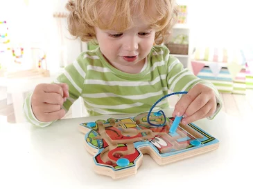 Игрушка лабиринт Паровозик Hape