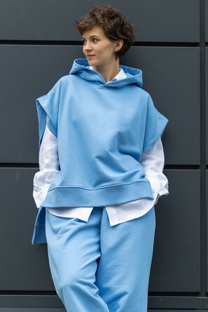 Жилетка с капюшоном Twok