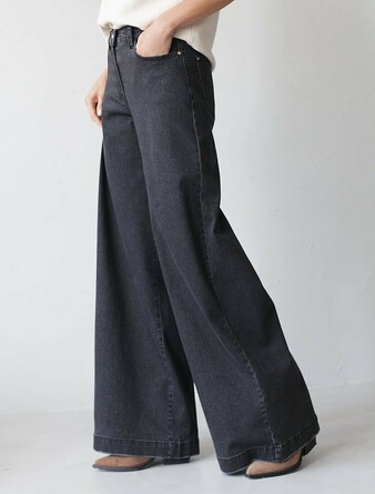 Джинсы трубы широкие Vilatte