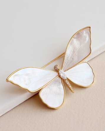 Брошь - подвеска позолоченная с натуральным перламутром. Прекрасные мечты Little Mystery