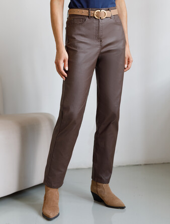 Брюки mom fit с покрытием под кожу Vilatte