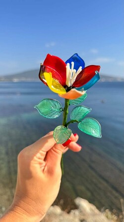 Сувенир ручной работы Seven-colored flower Мастерская Стекла