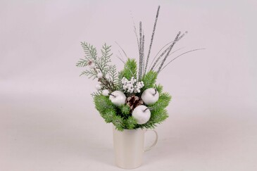 Композиция Яблочки в кружке AltFlowers