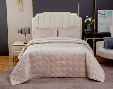 Комплект: стеганное покрывало и наволочки (2 шт.) Dori Kazanov.A.