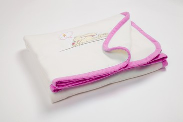 Флисовый плед с вышивкой Lovely Primavelle