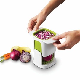 Измельчитель овощей ChopCup™ 15 см Joseph Joseph